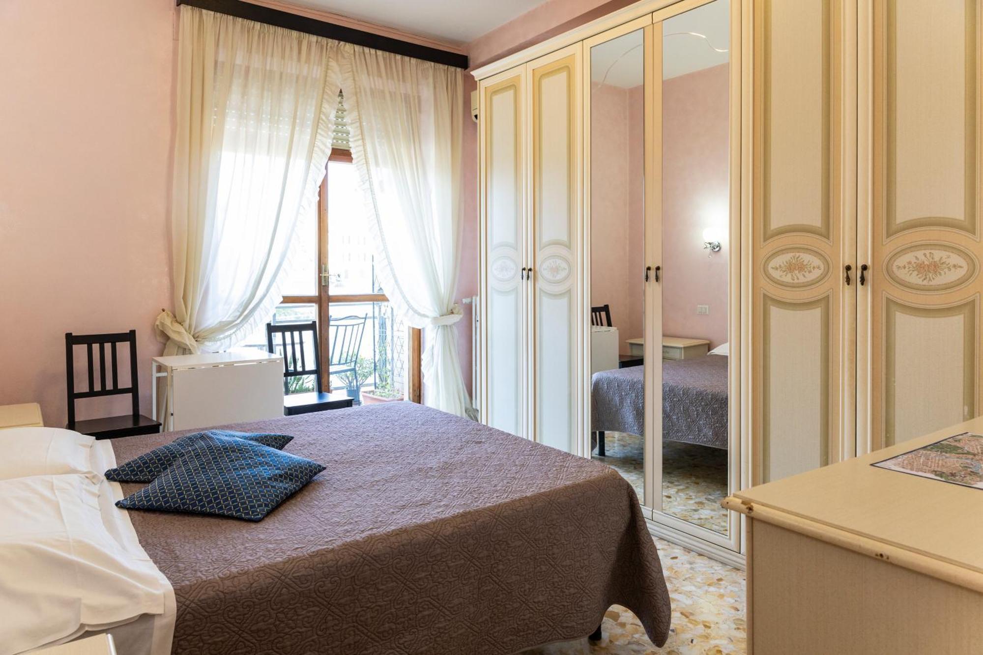 Bed And Breakfast La Stazione Del Vaticano — Photos 1
